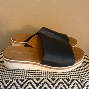 Adrienne Vittadini Black Faux Leather Provence Platform Slides 9.5M Women’s